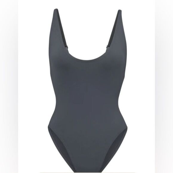 NWT Women's Skims Signature Swim Scoop Neck One-Piece Swimsuit in Gun Metal Grey - Picture 4 of 6